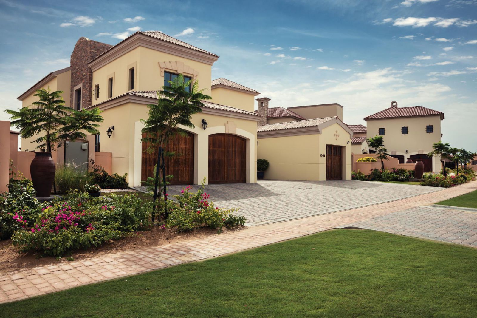 Jumeirah Golf Estate - Villa Communities