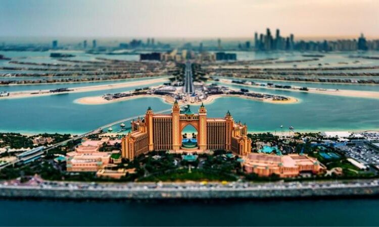  Dubai’s Plot on Palm Jumeirah Island sells for AED190 Mln