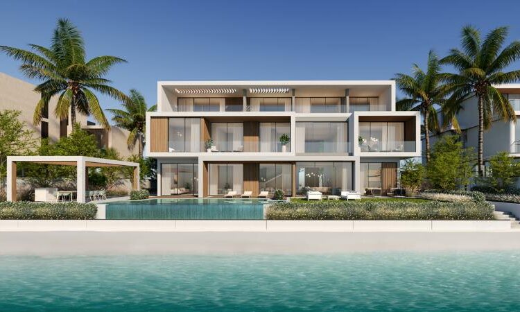  Over 500 Property Brokers queue up overnight in Dubai to buy Palm Jebel Ali Villas